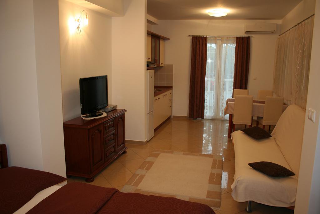 Apartments Villa Sunce Дуги-Рат Номер фото