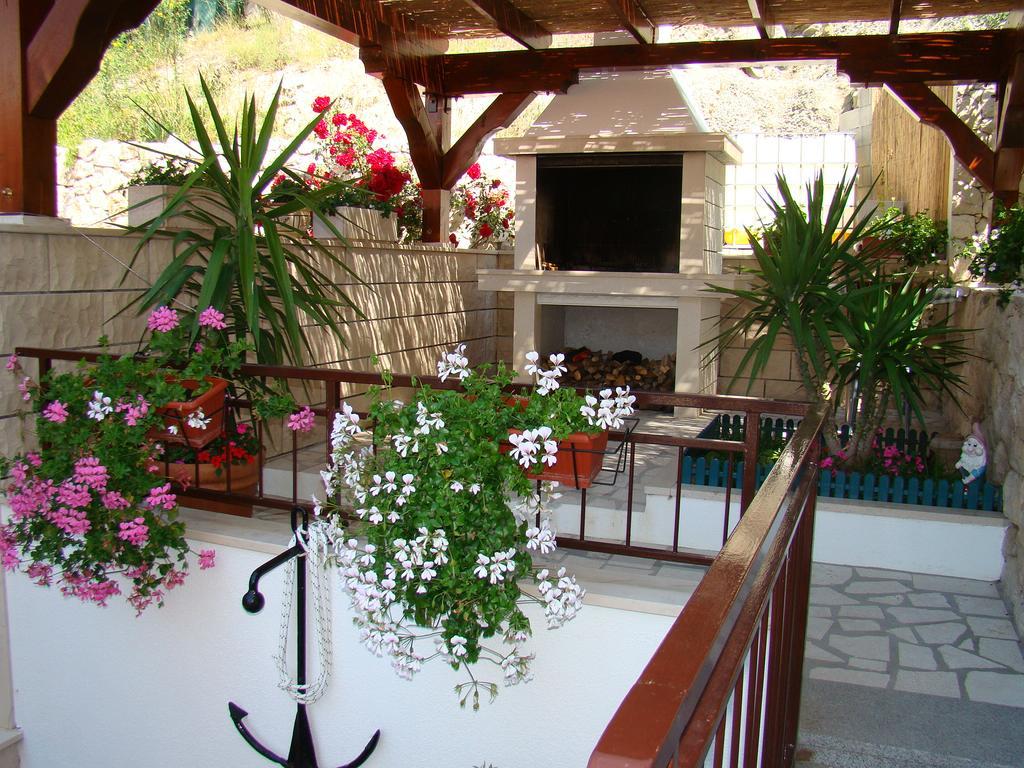 Apartments Villa Sunce Дуги-Рат Экстерьер фото