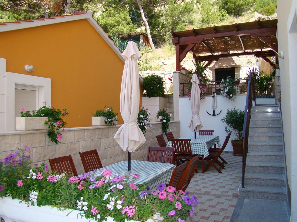 Apartments Villa Sunce Дуги-Рат Экстерьер фото
