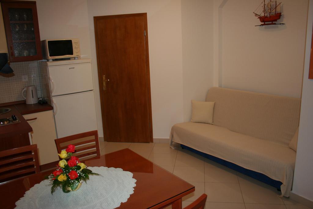 Apartments Villa Sunce Дуги-Рат Номер фото