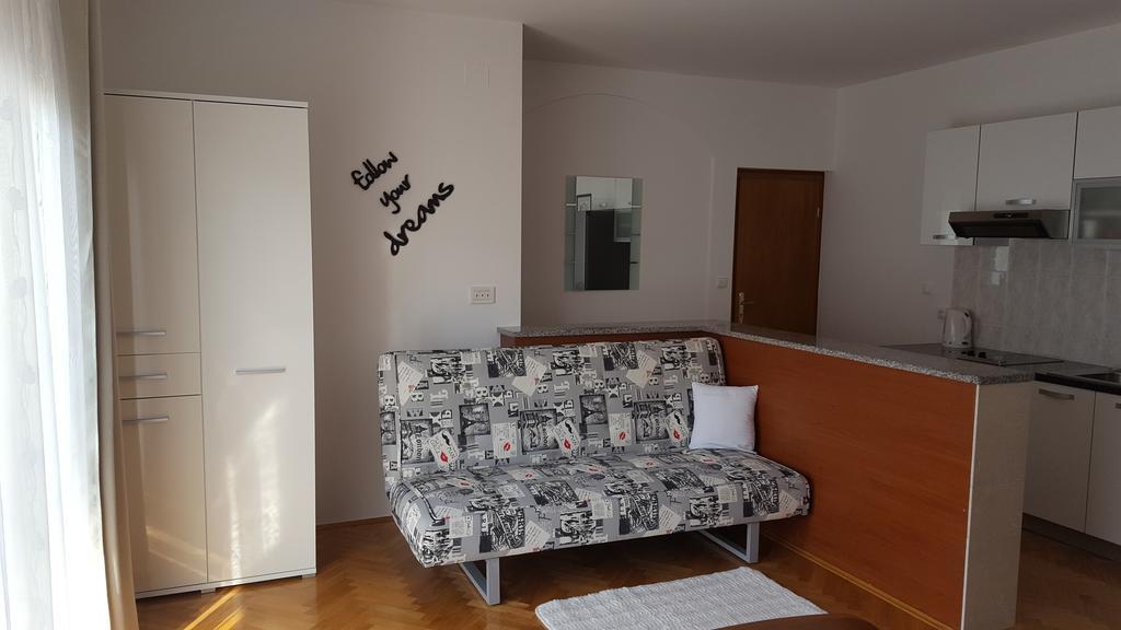 Apartments Villa Sunce Дуги-Рат Экстерьер фото